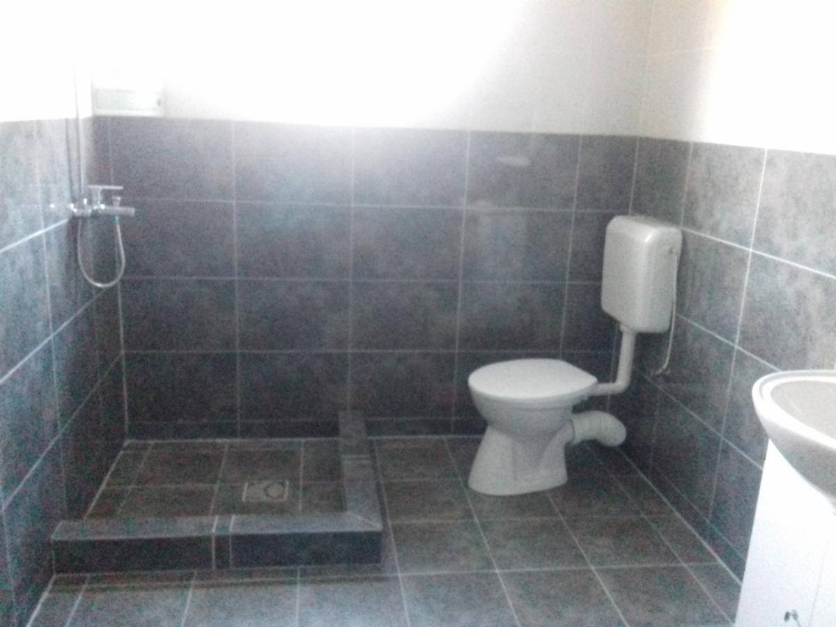 Cameră dublă standard cu baie comună