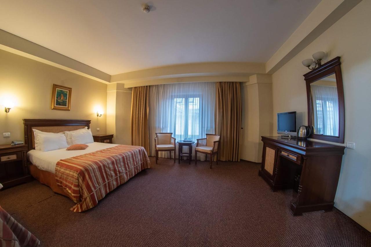 Deluxe Double Room,1022390329:JPEG