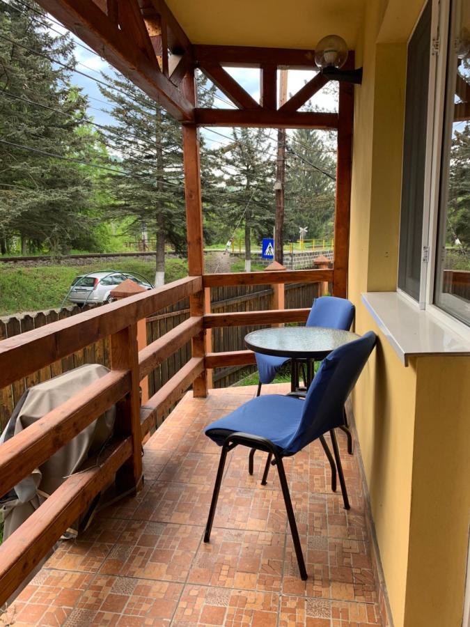 Cameră dublă Deluxe cu balcon
