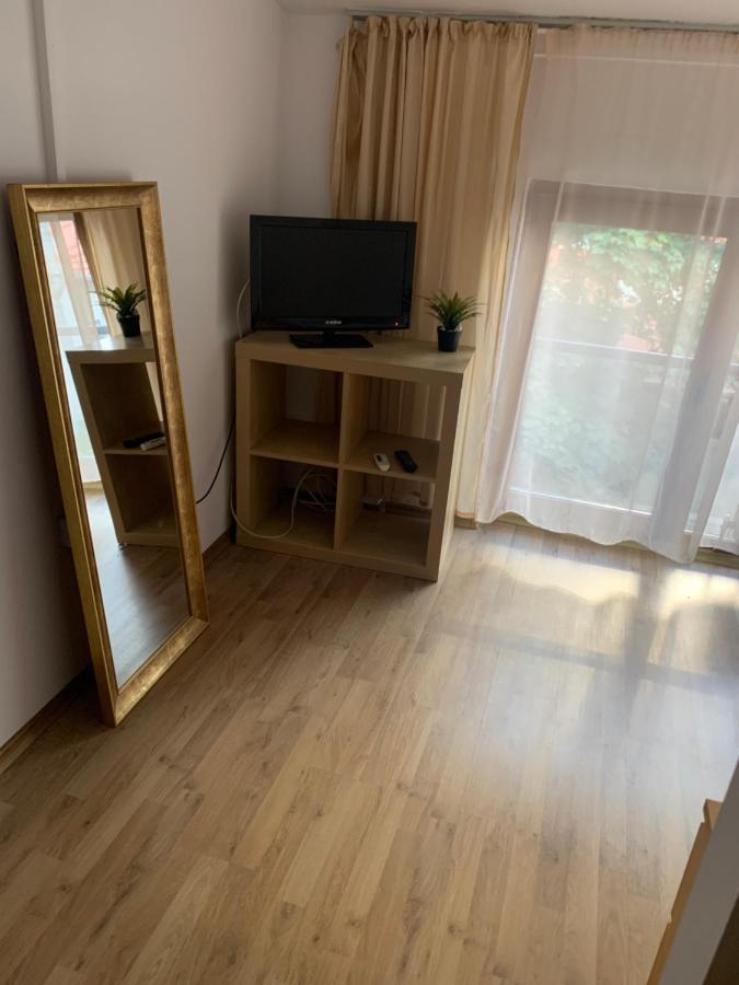 Cameră single tip buget