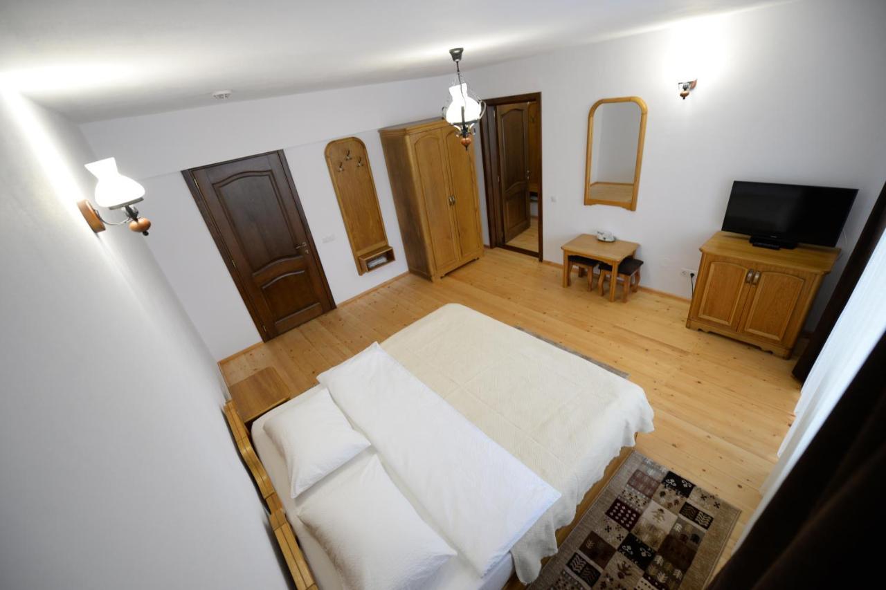 Apartament cu balcon