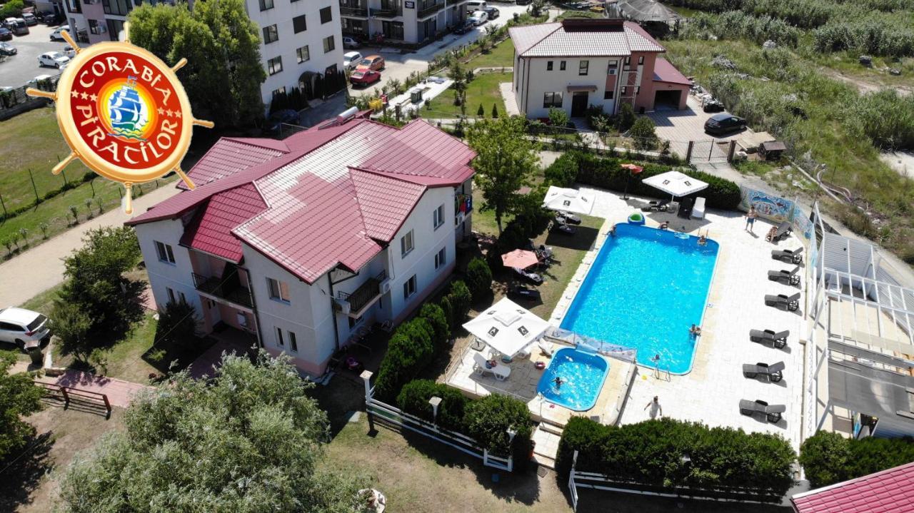 Vilă cu vedere spre grădină