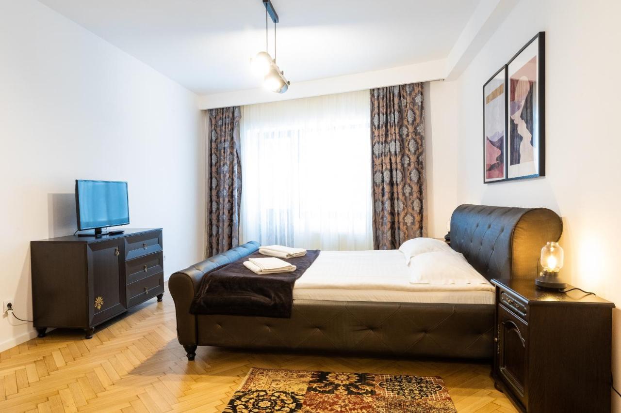 Deluxe King Studio,1079262283:JPEG