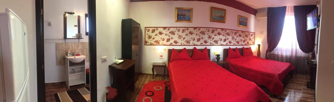 Cameră de familie cu baie privată