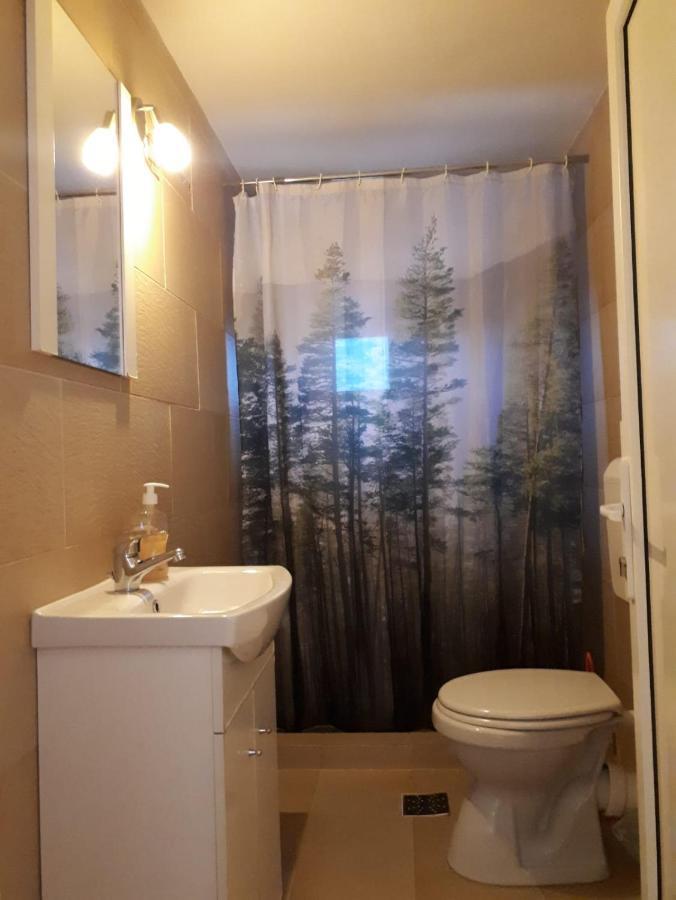 Cameră triplă