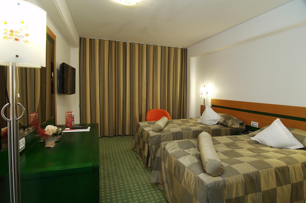 Zweibettzimmer