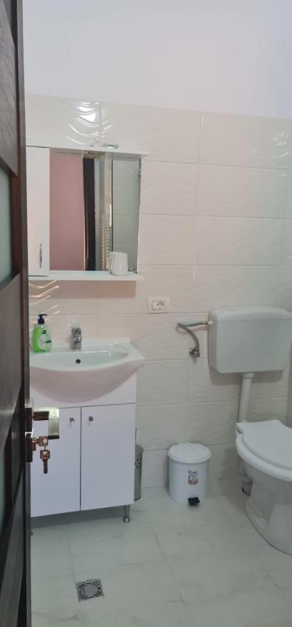 Cameră dublă cu baie privată