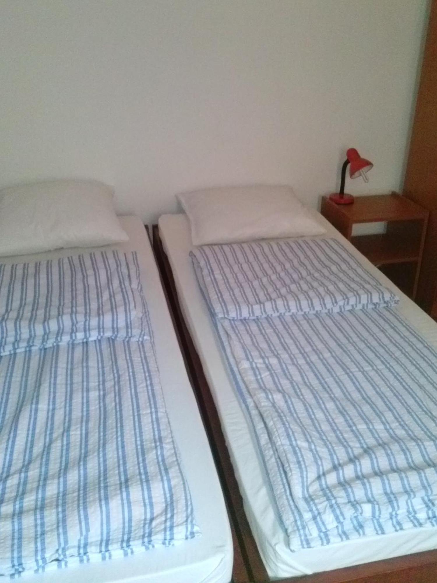 Suită cu 2 dormitoare şi patio