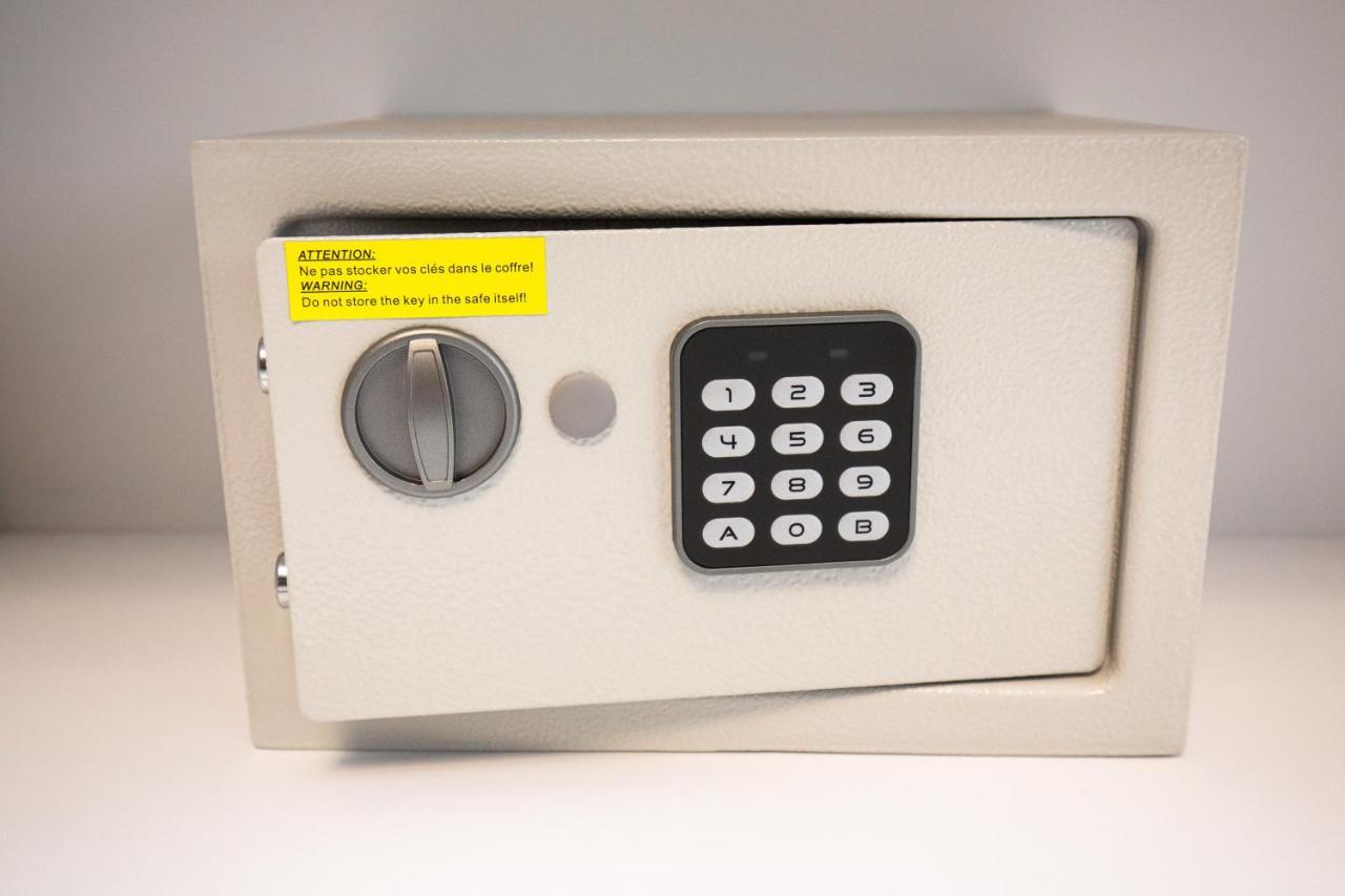 Deluxe Studio with City View,1226138813:JPEG