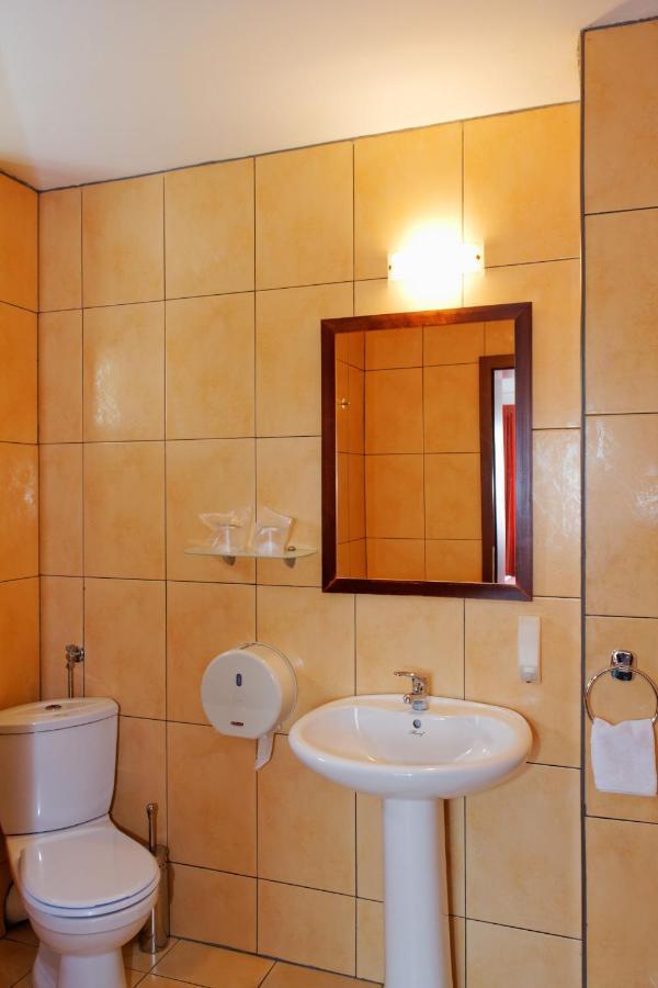 Doppelzimmer mit Gemeinschaftsbalkon