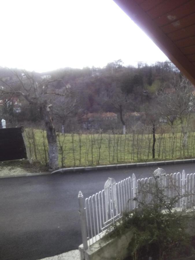 Zweibettzimmer mit Balkon