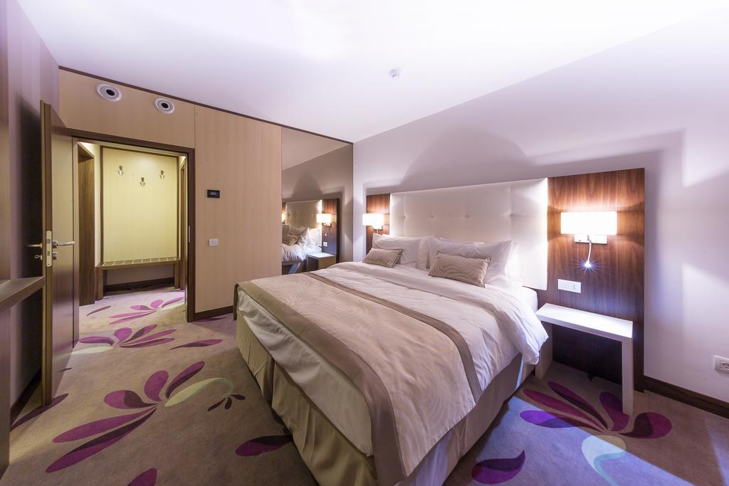 Suită cu 1 dormitor 4*