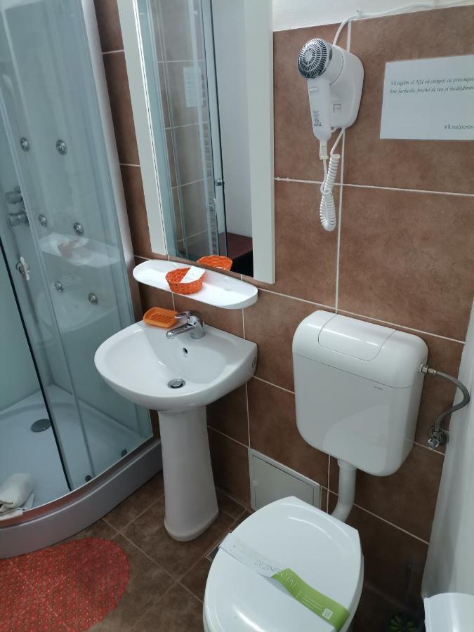 Camera Singola con Bagno Privato