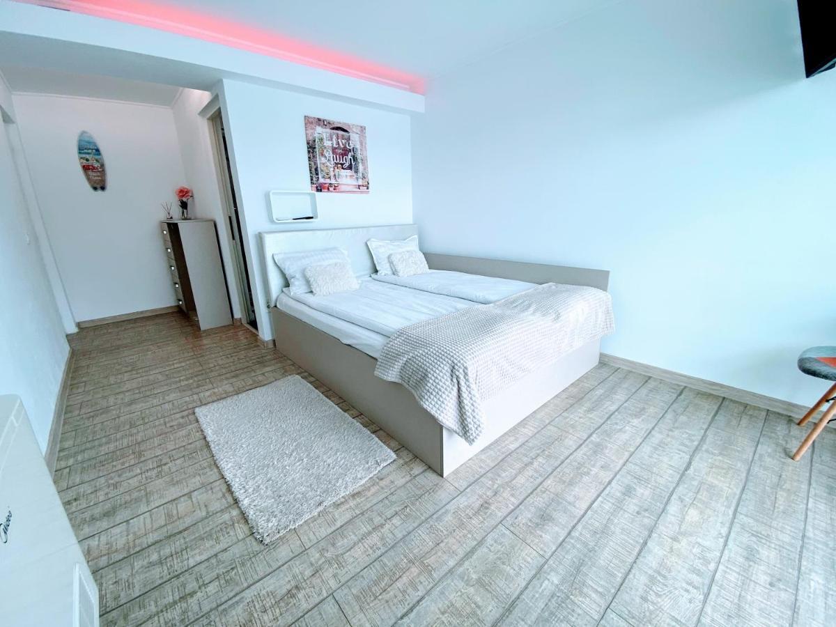 Cameră dublă Deluxe cu balcon