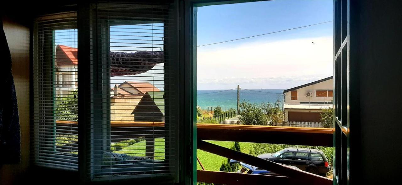 Cameră dublă cu vedere la mare