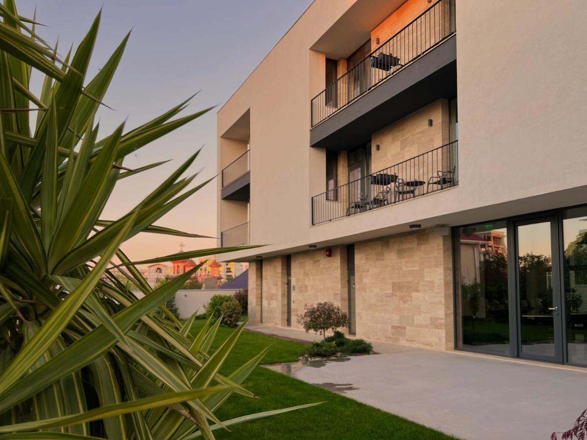 Cameră dublă Deluxe cu balcon