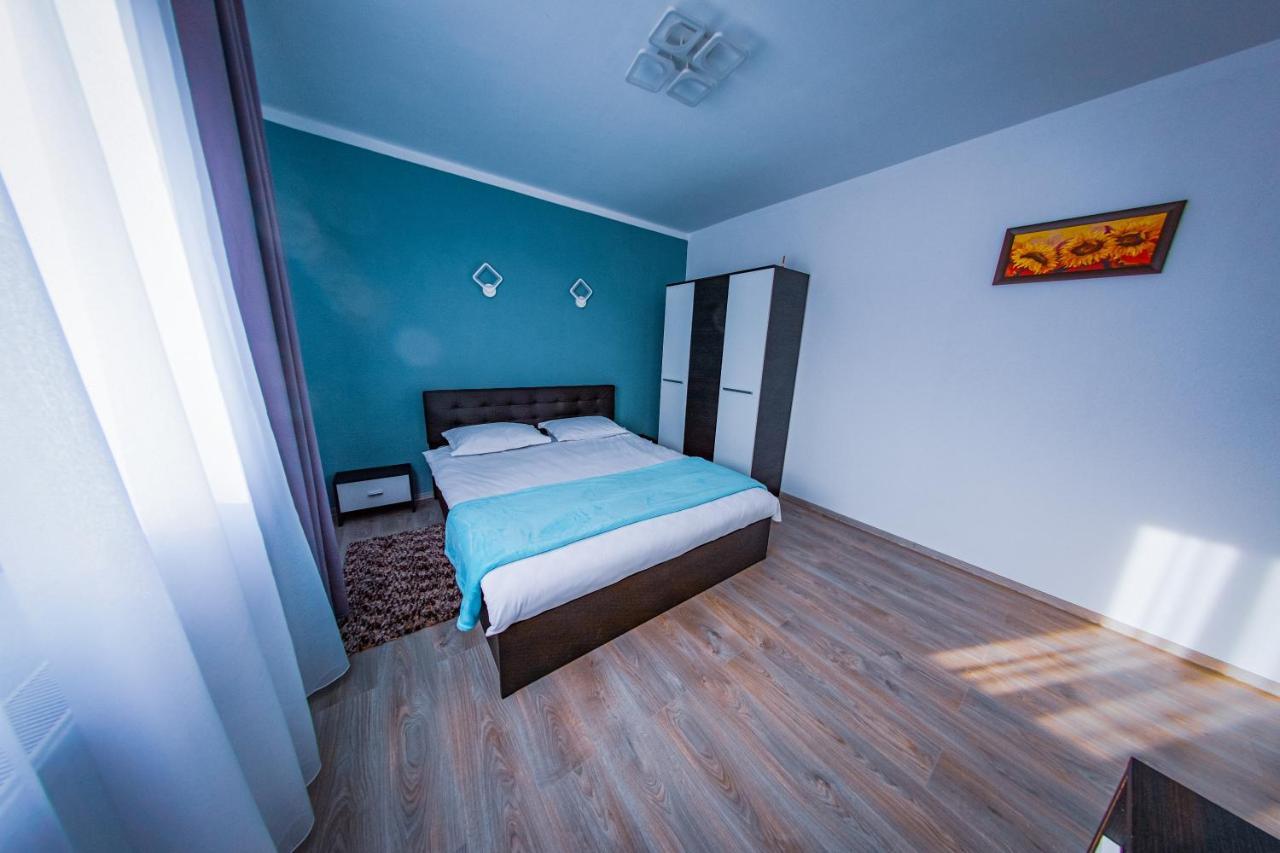 Cameră dublă cu baie privată