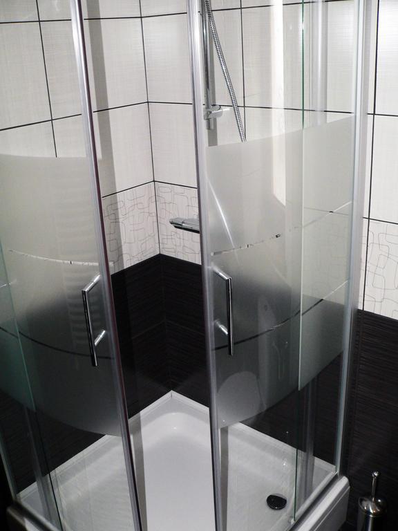 Single Room,125722374:JPEG