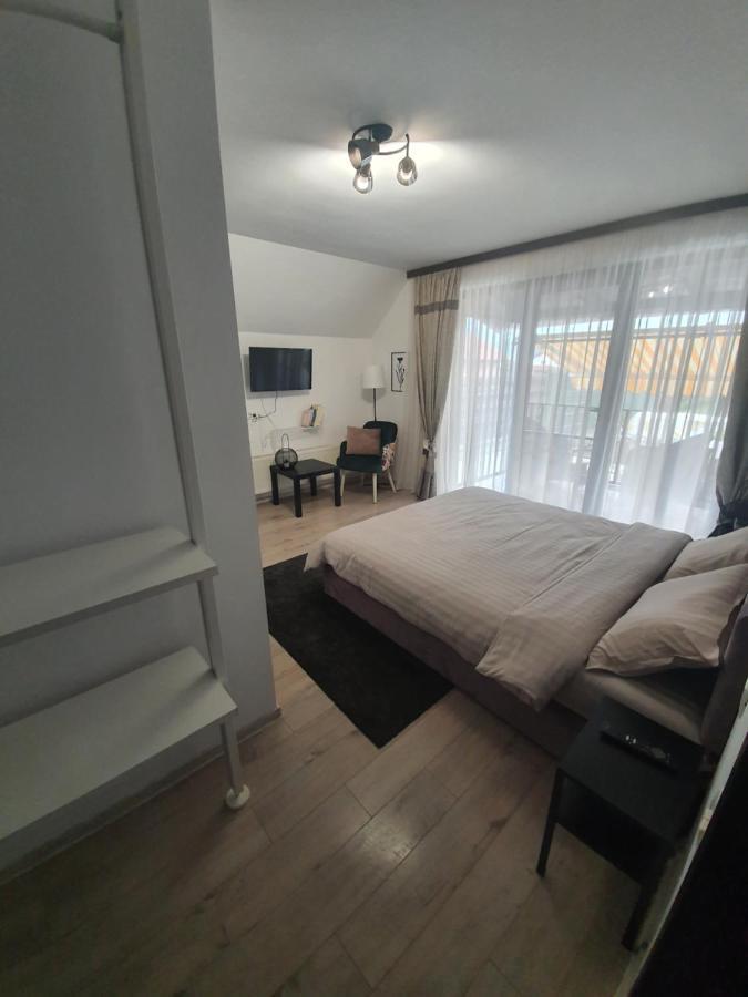 Cameră dublă cu balcon