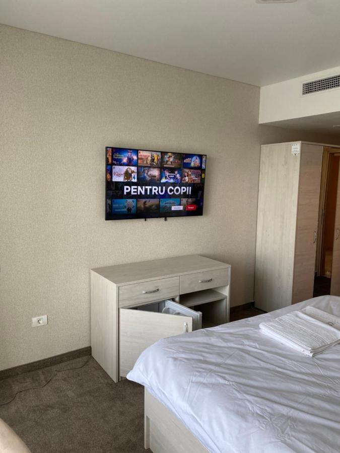 Double Room,1594822968:JPEG