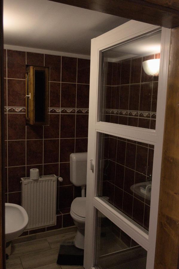 Cameră triplă