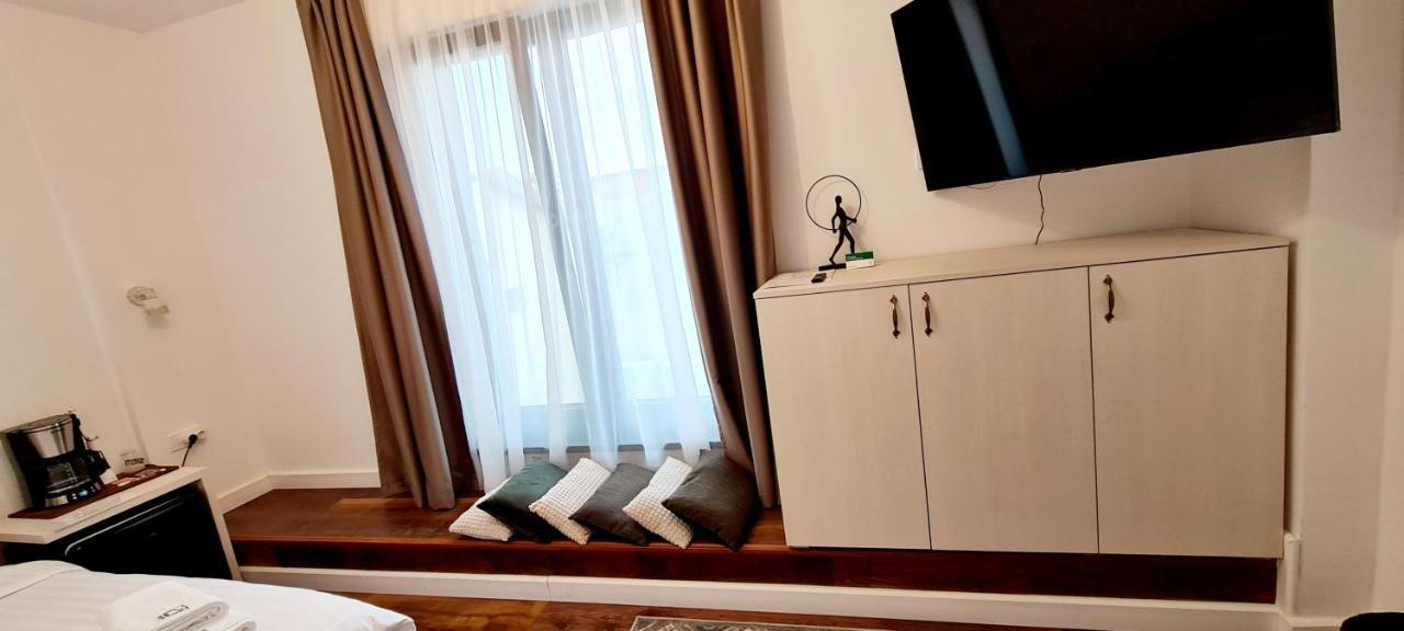 Single Room,1298834278:JPEG