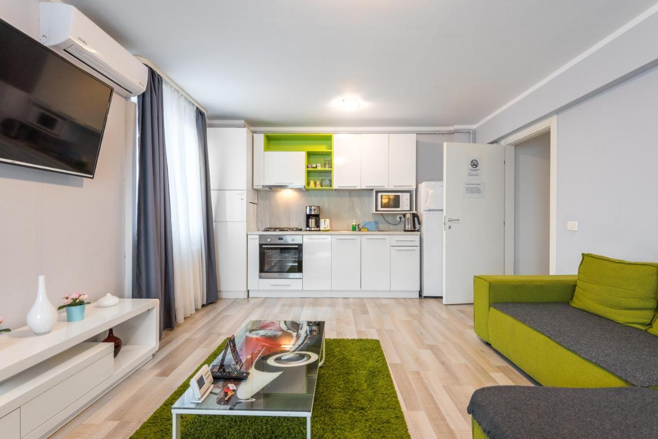 Apartament cu 2 dormitoare, balcon şi terasă