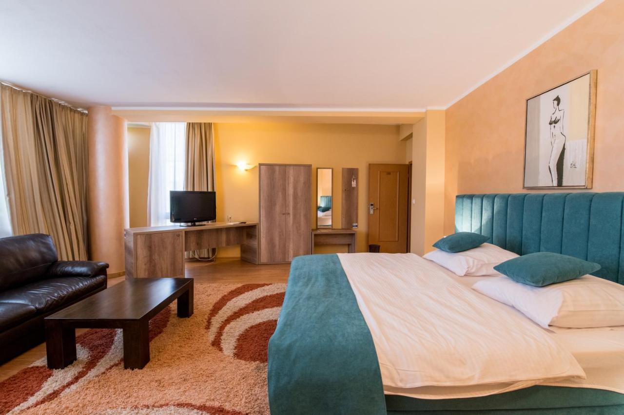 Suite Junior (2 Adultes + 2 Enfants)
