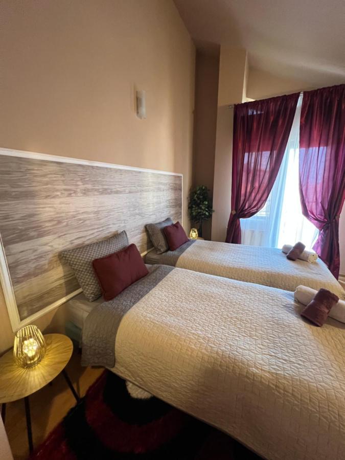 Cameră twin cu balcon