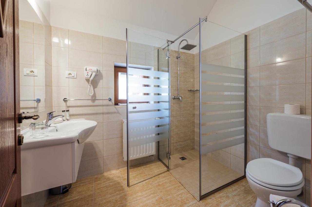 Cameră dublă sau twin cu balcon