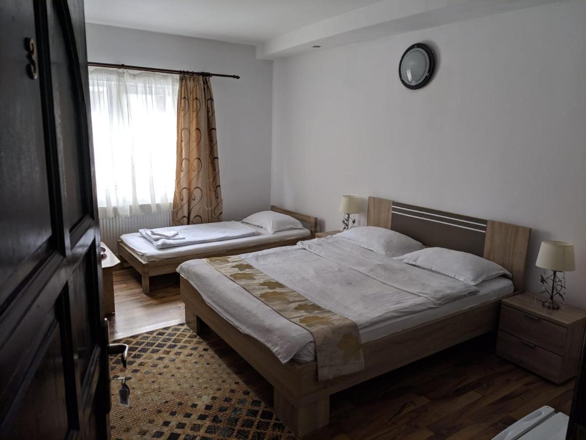 Dreibettzimmer