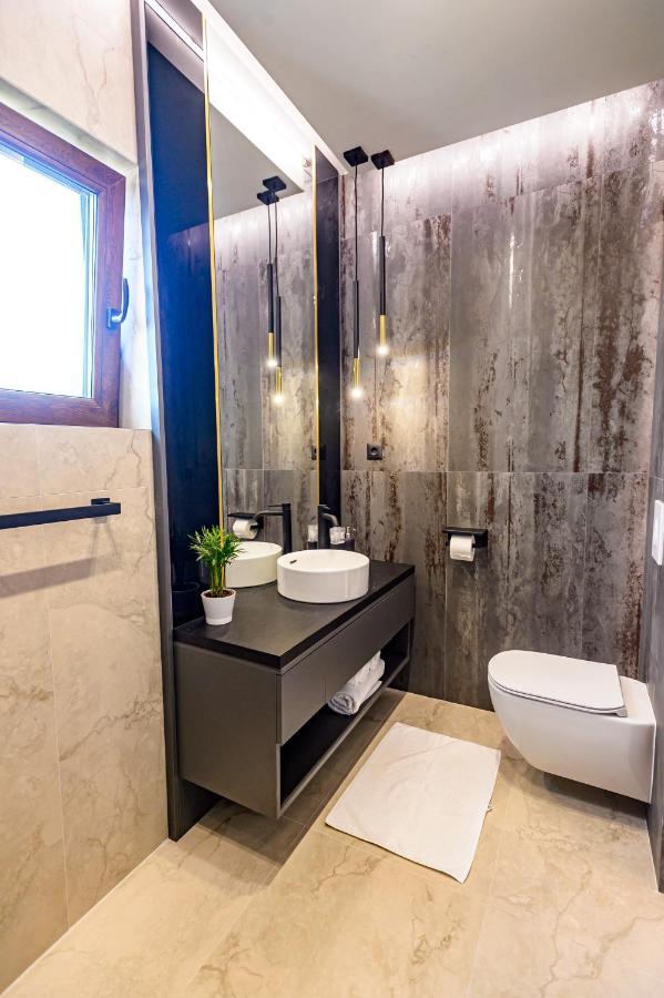 Apartament cu terasă
