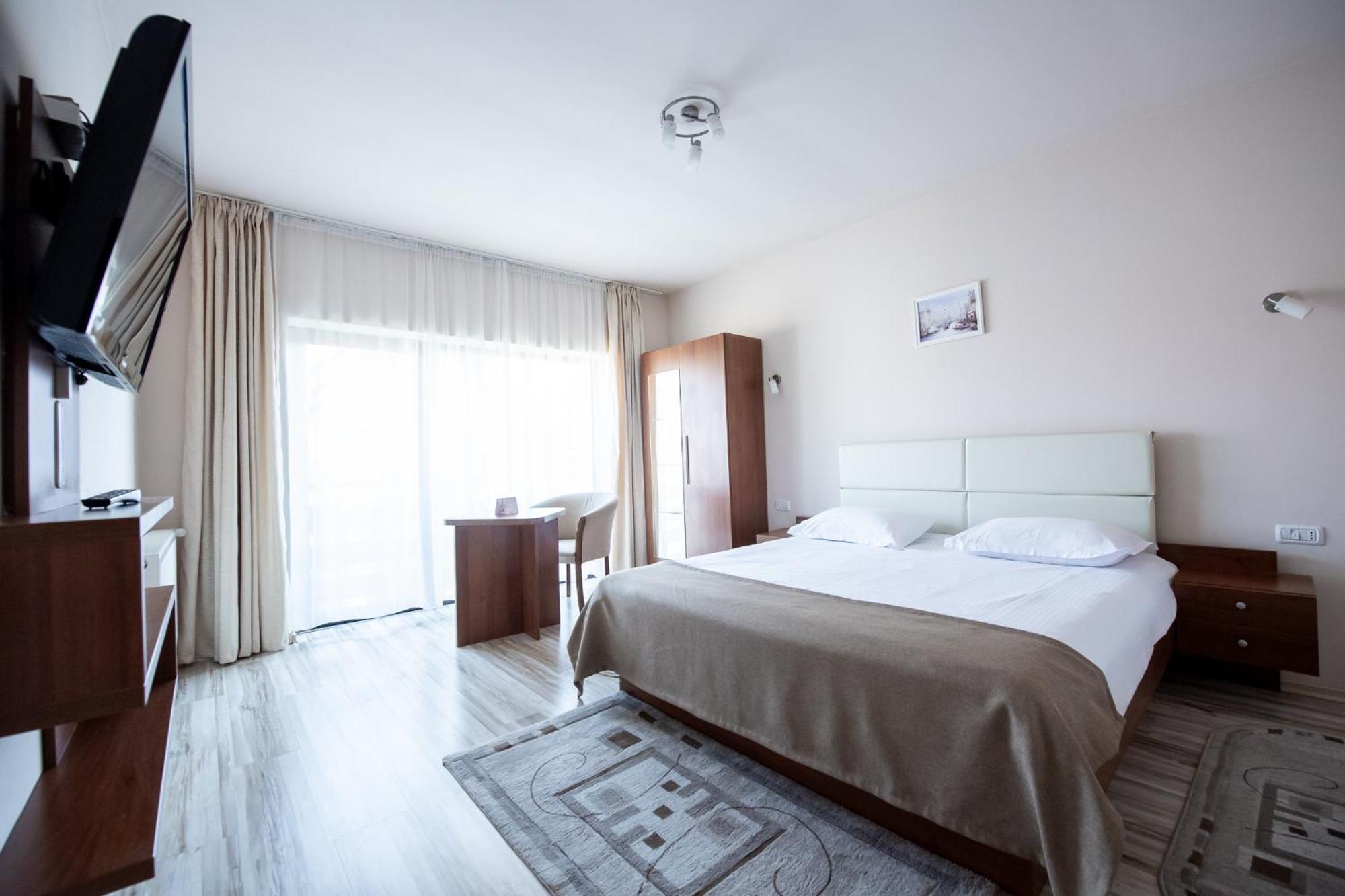 Superior Double Room,1499754109:JPEG