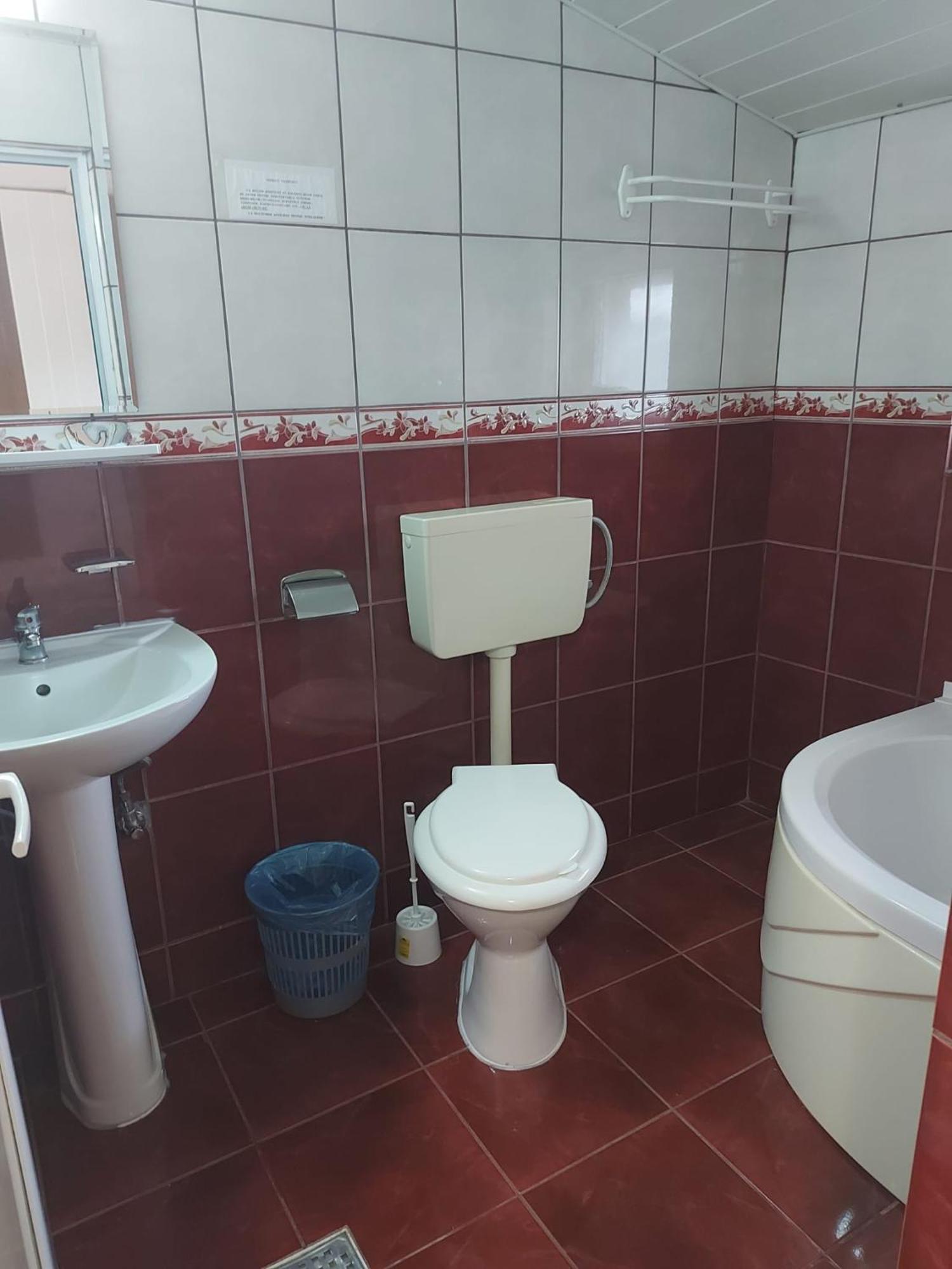 Cameră triplă