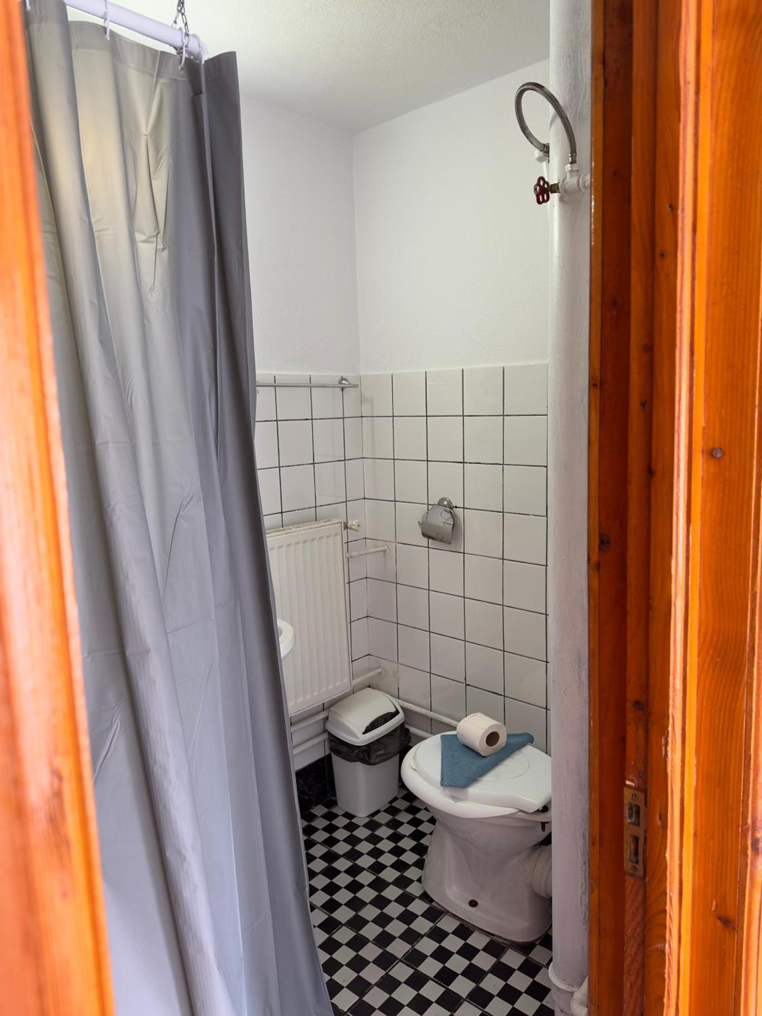 Cameră triplă cu balcon