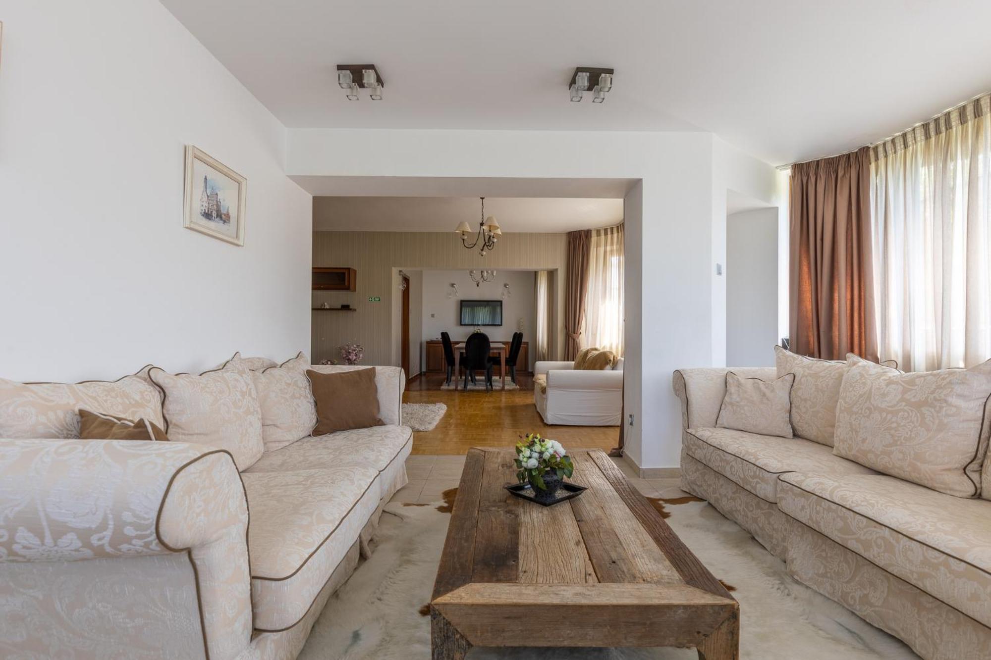 Apartament cu 3 dormitoare