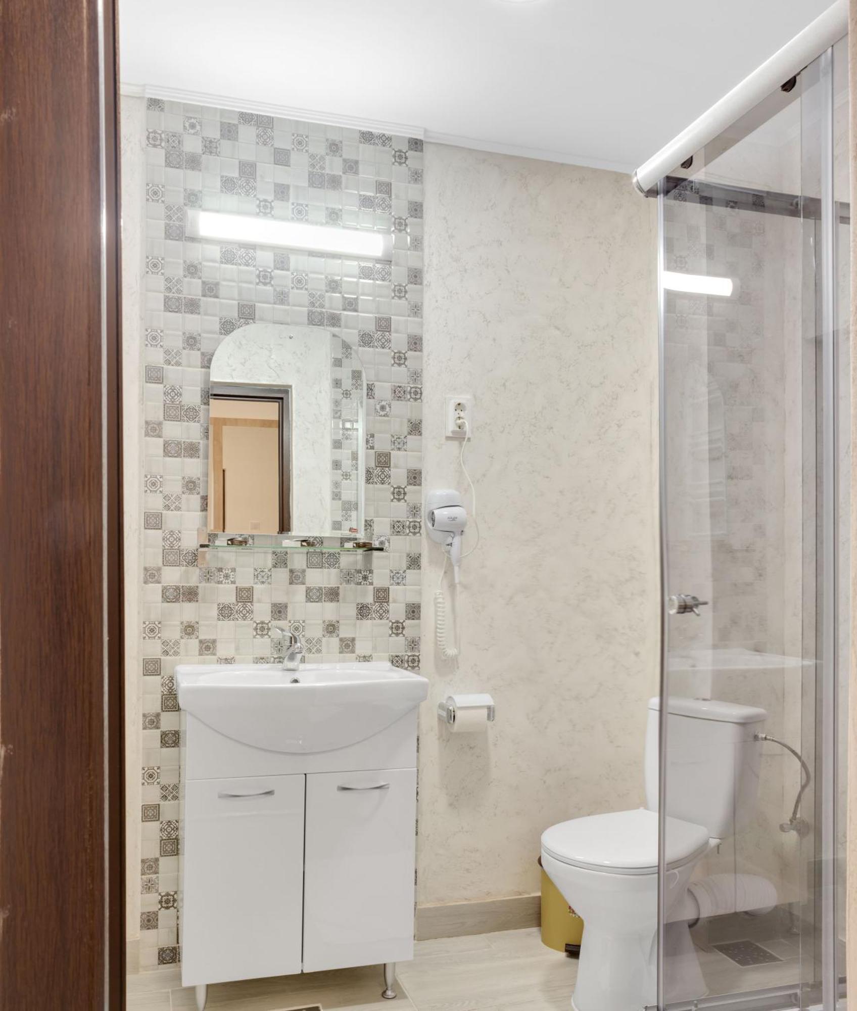 Cameră triplă cu balcon