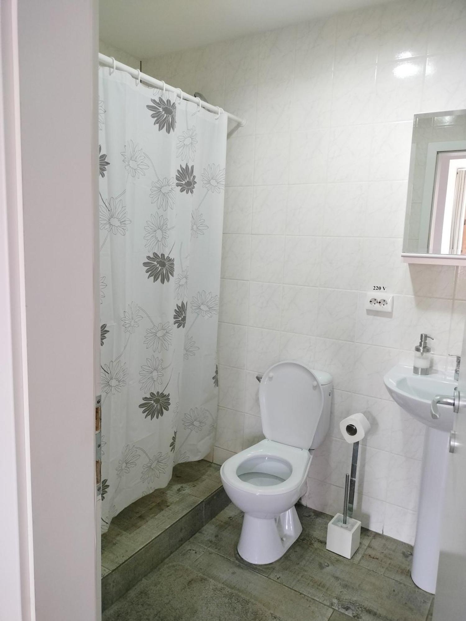 Studio 21,1623667355:JPEG