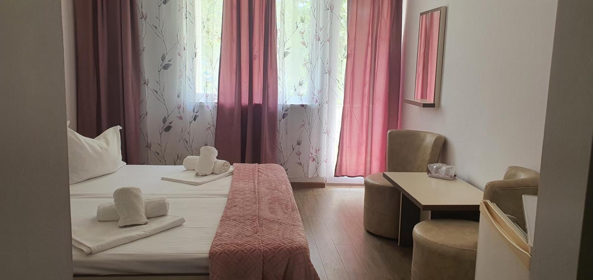 Twin Room with Balcony,1668070568:JPEG