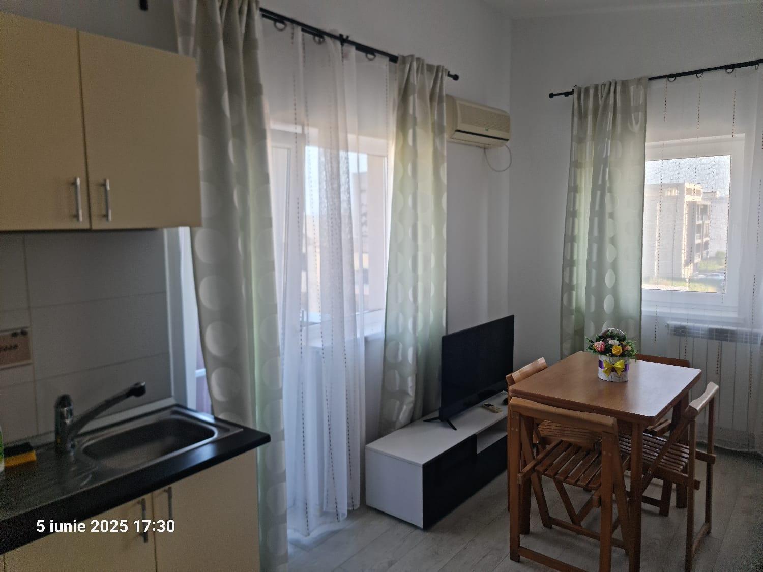 Apartament cu 1 dormitor şi balcon