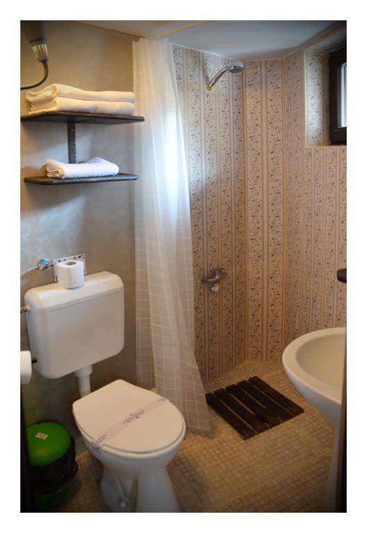 Cameră dublă cu baie privată
