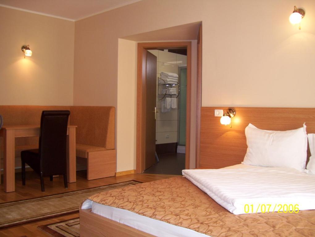 Deluxe Suite,1306595134:JPEG