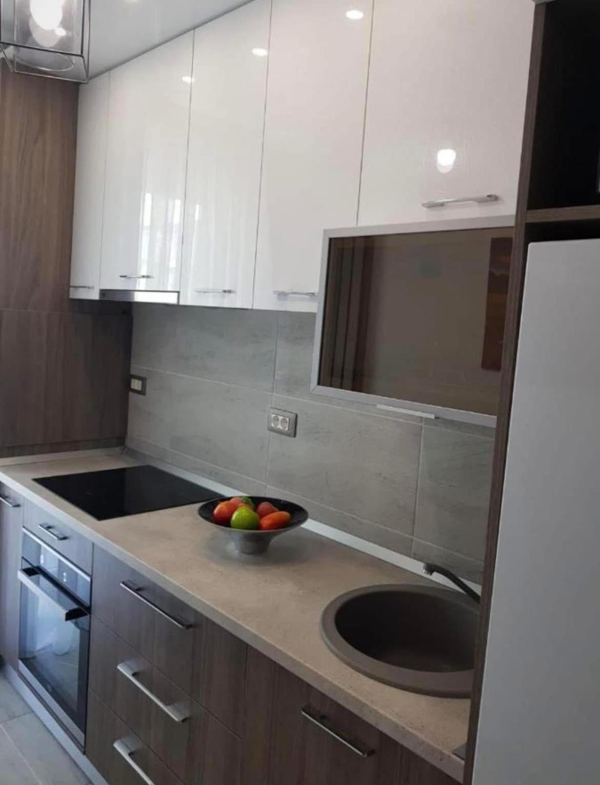 Apartament cu 1 dormitor cu vedere la mare şi balcon