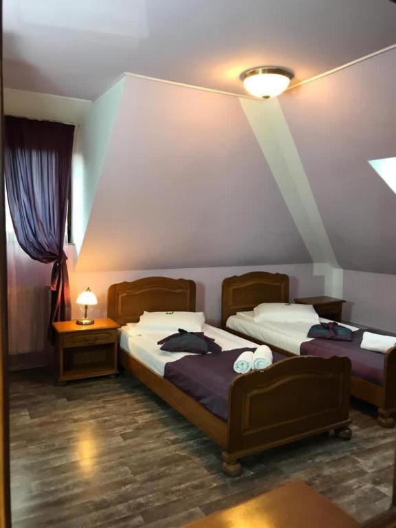 Twin Room Ground Floor