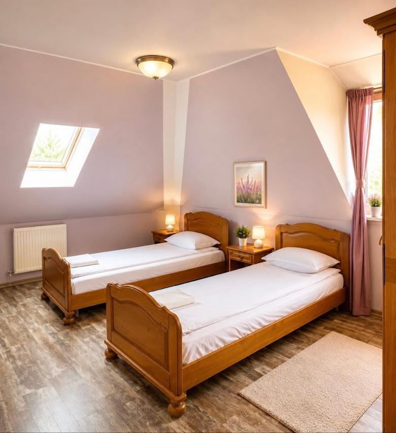 Twin Room Ground Floor