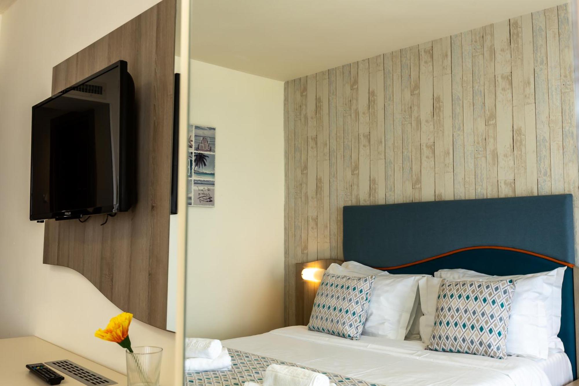 Double Room Side Sea View