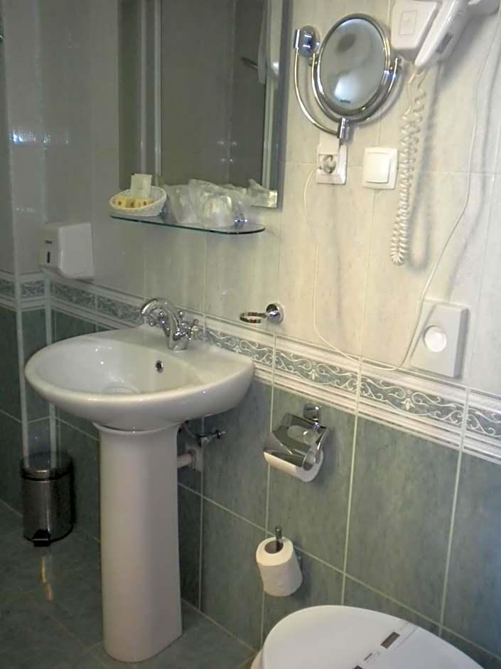 One-Bedroom Suite