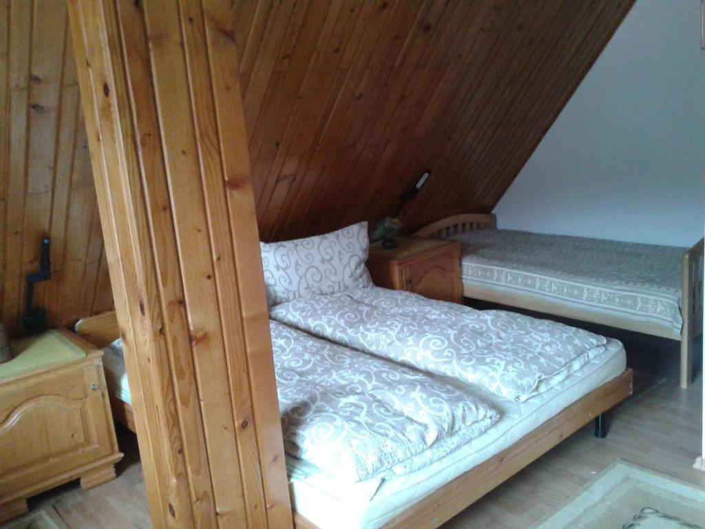 Cameră triplă