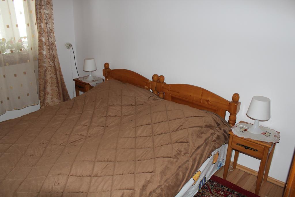 Cameră dublă sau twin cu baie externă