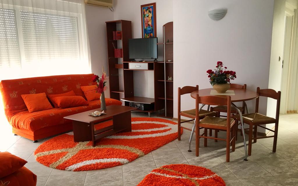 Apartament cu 1 dormitor şi balcon